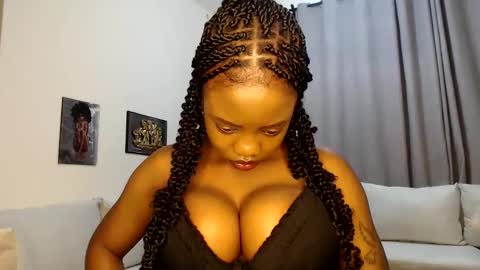 Snapshot of horny_princcess chatting on 10.11.25 horny_princcess online show from 10.11.25