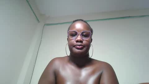 Snapshot of horny_sexxy_babe chatting on 02.02.26 Lucy online show from 02.02.26
