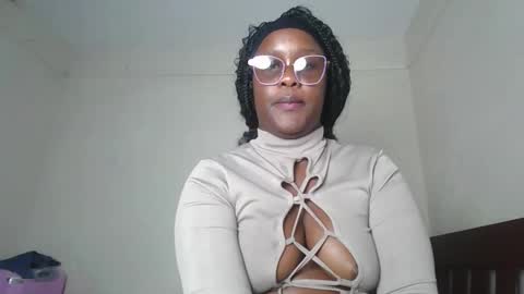 Snapshot of horny_sexxy_babe chatting on 02.16.26 Lucy online show from 02.16.26