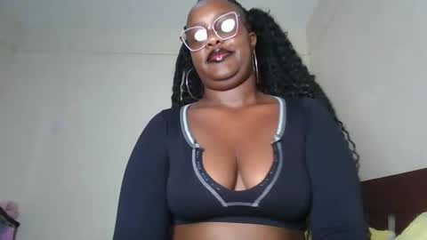 Snapshot of horny_sexxy_babe chatting on 03.01.26 Lucy online show from 03.01.26