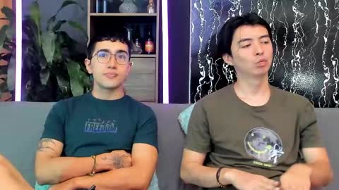 Snapshot of horny_twinks_guys chatting on 05.12.26 Alex and Camilo online show from 05.12.26