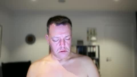 Snapshot of hornyas1975 chatting on 09.23.25 hornyas1975 online show from 09.23.25