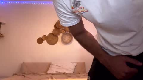 hornyasfuckk33 online show from 10.29.25