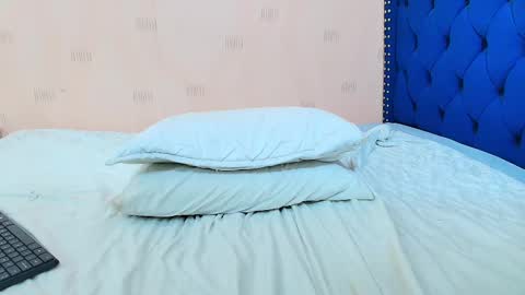 Khloe  online show from 03.02.25