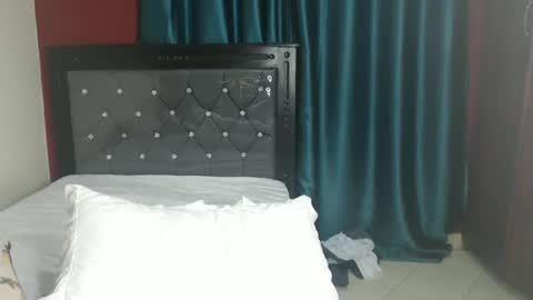 Bella online show from 12.19.24