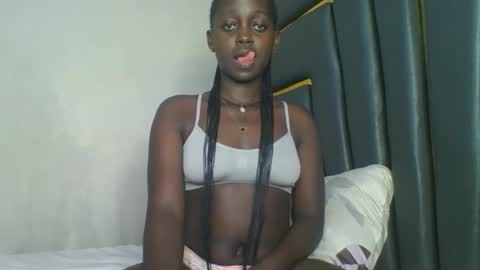 Bella online show from 12.21.25