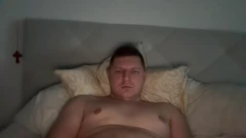 Snapshot of hornyboy95300 chatting on 12.28.24 hornyboy95300 online show from 12.28.24