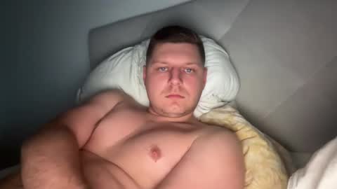 Snapshot of hornyboy95300 chatting on 12.28.24 hornyboy95300 online show from 12.28.24