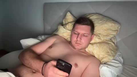 Snapshot of hornyboy95300 chatting on 12.29.24 hornyboy95300 online show from 12.29.24