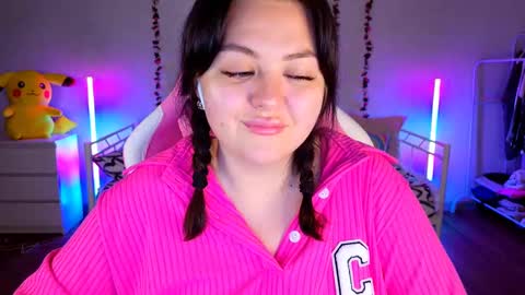 Snapshot of hornycakee chatting on 02.19.25 HornyCakee online show from 02.19.25