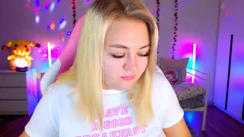 Snapshot of hornycakee chatting on 09.10.25 HornyCakee online show from 09.10.25