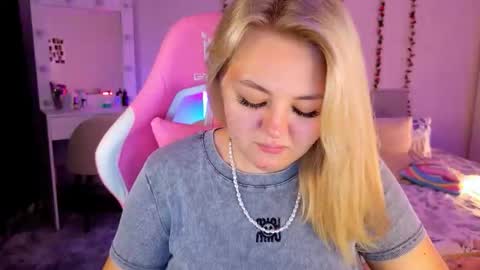 Snapshot of hornycakee chatting on 10.06.25 HornyCakee online show from 10.06.25