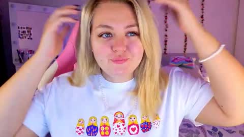 Snapshot of hornycakee chatting on 10.08.25 HornyCakee online show from 10.08.25