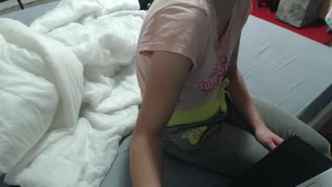 HornyCouple89 online show from 10.19.25