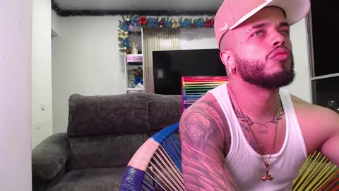 Snapshot of hornygirl_20000 chatting on 02.25.26 hornygirl_20000 online show from 02.25.26