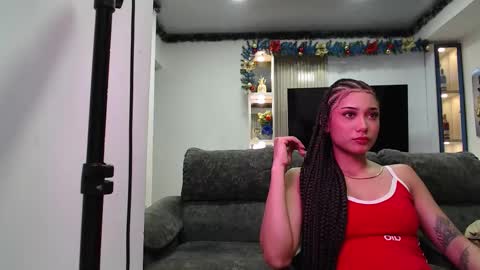 Snapshot of hornygirl_20000 chatting on 03.18.26 hornygirl_20000 online show from 03.18.26