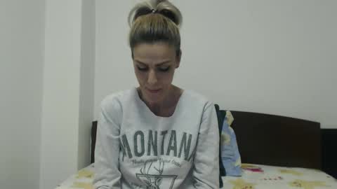 AshlineKatte online show from 12.20.24