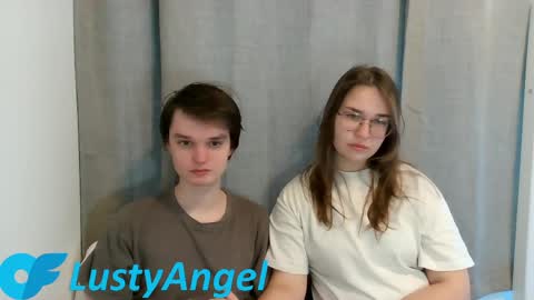 Snapshot of hornykitty_x chatting on 05.01.26 Alisa and Mike online show from 05.01.26