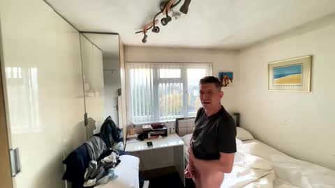 Hornylondon online show from 10.27.25