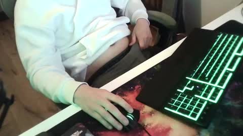 Snapshot of hornyman1998_03 chatting on 03.26.26 hornyman1998_03 online show from 03.26.26