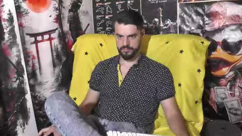 Snapshot of hornymaster93 chatting on 09.25.25 hornymaster online show from 09.25.25