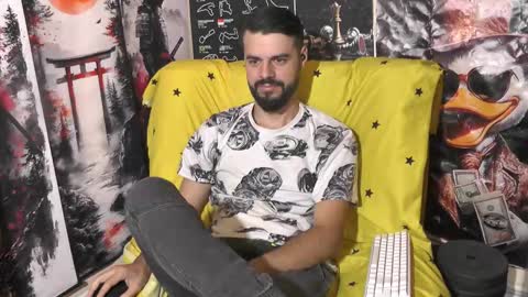 Snapshot of hornymaster93 chatting on 09.28.25 hornymaster online show from 09.28.25