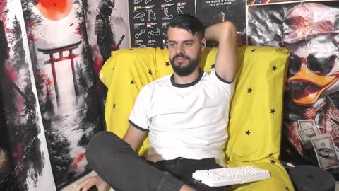 Snapshot of hornymaster93 chatting on 09.30.25 hornymaster online show from 09.30.25