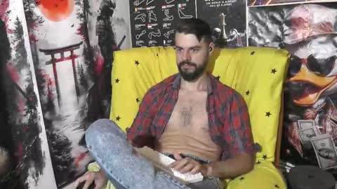 Snapshot of hornymaster93 chatting on 10.02.25 hornymaster online show from 10.02.25