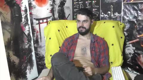 Snapshot of hornymaster93 chatting on 10.13.25 hornymaster online show from 10.13.25