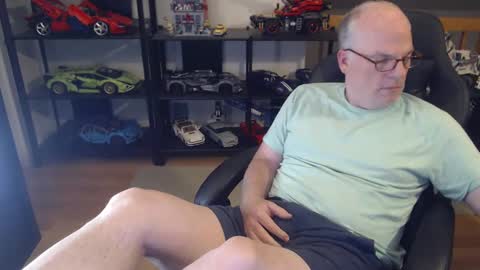 hornynthick70 online show from 12.15.24