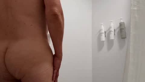 Snapshot of hornyolcock chatting on 05.17.26 Alex M online show from 05.17.26