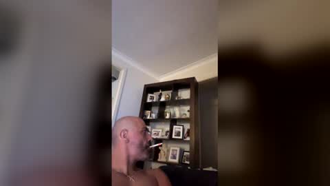 Snapshot of hornyonelooking1 chatting on 02.07.26 hornyonelooking1 online show from 02.07.26
