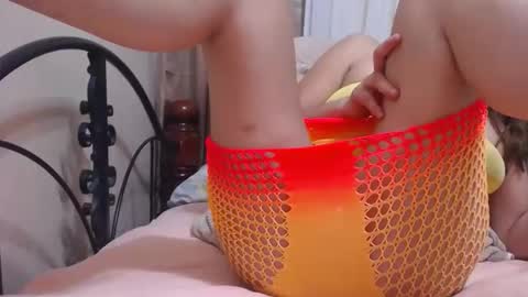 Snapshot of hornypinay69 chatting on 10.25.25 Tyla online show from 10.25.25