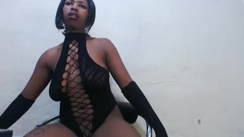 Snapshot of hornysnowie23x chatting on 11.16.25 hornysnowie23x online show from 11.16.25