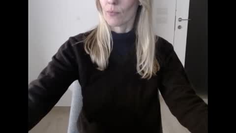 Hornyssima online show from 12.15.25