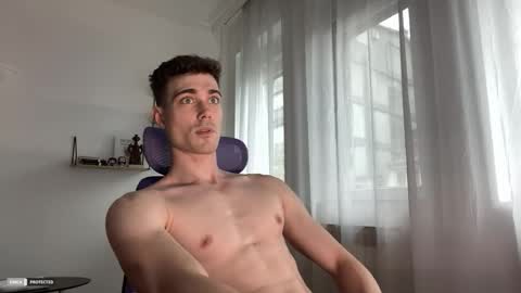 Snapshot of hornytwunk01 chatting on 10.03.25 hornytwunk01 online show from 10.03.25