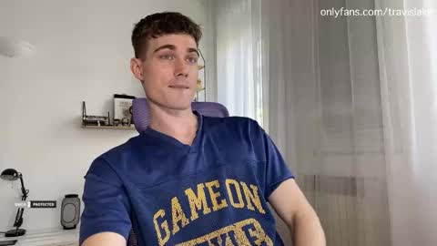 Snapshot of hornytwunk01 chatting on 10.10.25 hornytwunk01 online show from 10.10.25