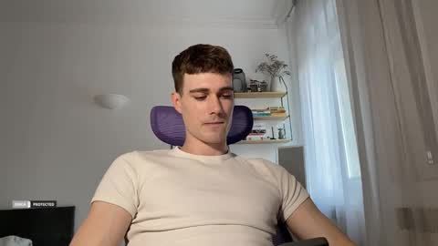 Snapshot of hornytwunk01 chatting on 11.01.25 hornytwunk01 online show from 11.01.25