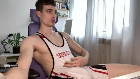 Snapshot of hornytwunk01 chatting on 11.17.25 hornytwunk01 online show from 11.17.25