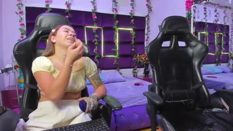 hornyy mom online show from 09.26.25