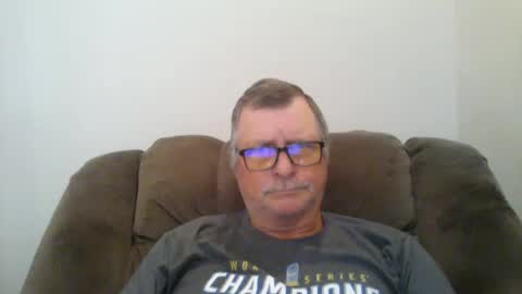 Snapshot of hot4tightholes chatting on 12.11.24 hot4tightholes online show from 12.11.24
