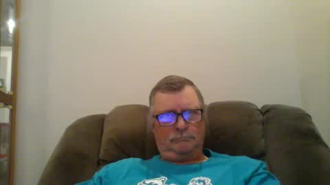 Snapshot of hot4tightholes chatting on 12.17.24 hot4tightholes online show from 12.17.24