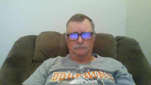 Snapshot of hot4tightholes chatting on 02.24.25 hot4tightholes online show from 02.24.25