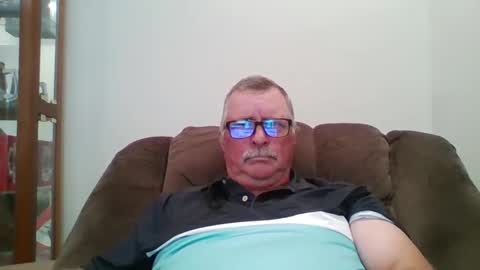 Snapshot of hot4tightholes chatting on 10.01.25 hot4tightholes online show from 10.01.25