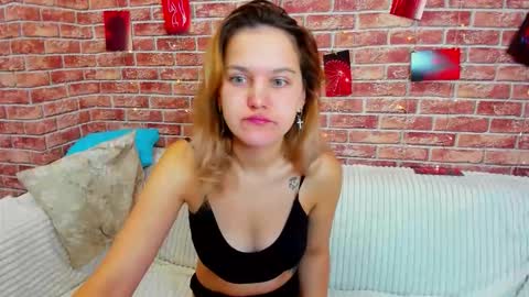 Jessica  online show from 10.12.25