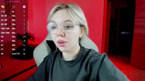 Snapshot of hot_babayaga chatting on 10.21.25 online show from 10.21.25