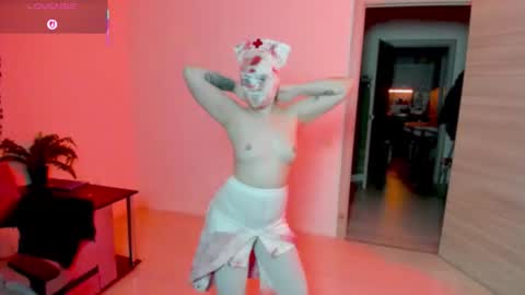 Snapshot of hot_babayaga chatting on 10.31.25 online show from 10.31.25