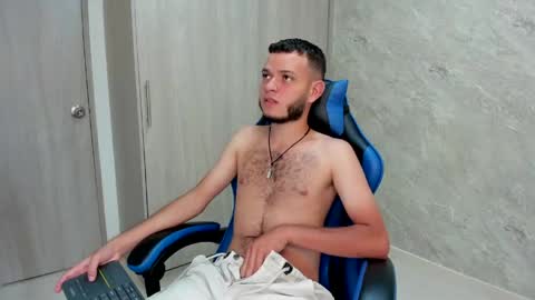 Snapshot of hot_bad_boy69 chatting on 04.23.26 hot bad boy69 online show from 04.23.26