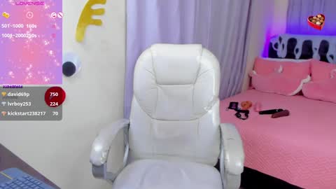 VALENTINA online show from 12.28.24