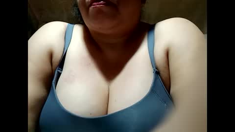 hot_boobs21 online show from 02.12.25